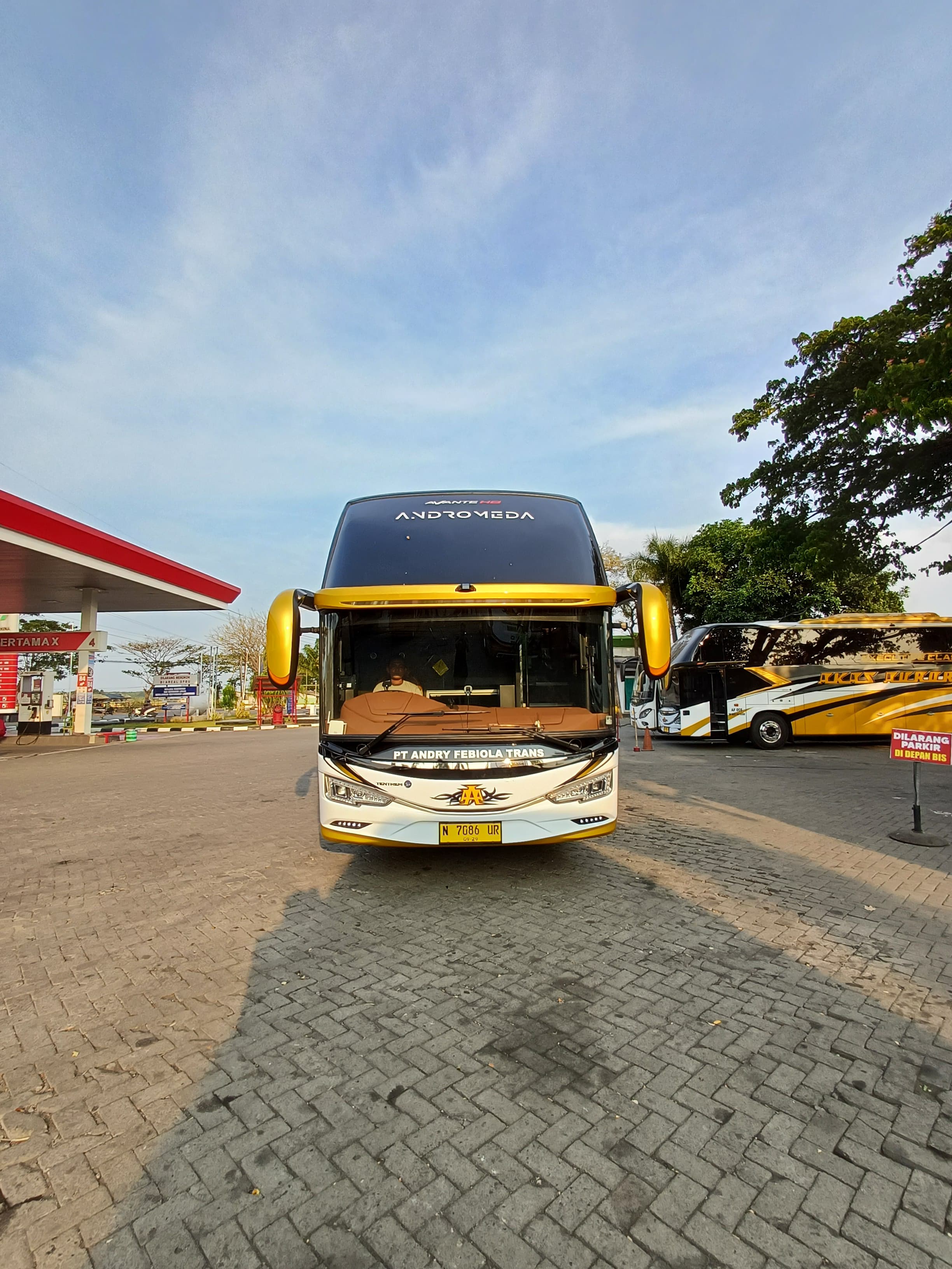 AF 007 /  ANDROMEDA-MERCEDES BENZ-OH 1626 L 4X2 M